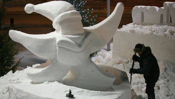 Чемпионат мира по снежной скульптуре в рамках Всемирного форума снега в Новосибирске