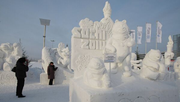 Cнежные скульптуры в Новосибирске, архивное фото