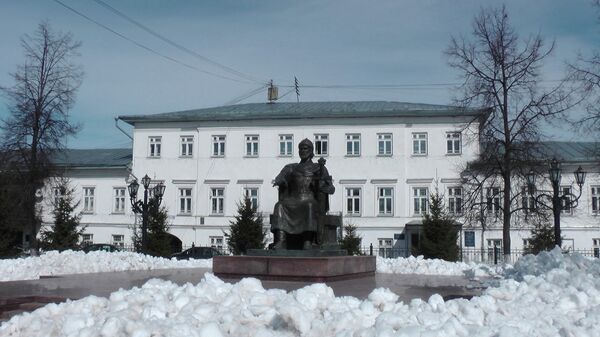 Памятник Юрию Долгорукому в Костроме