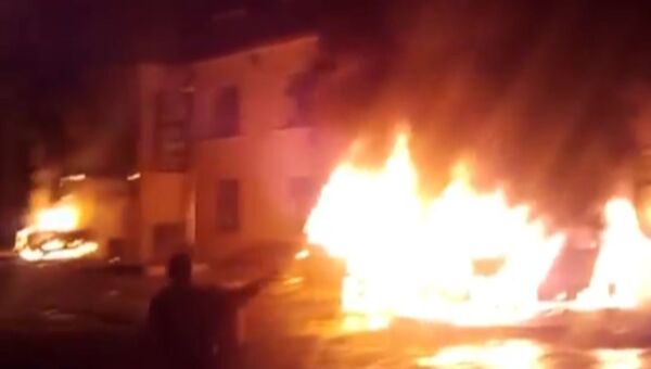 Протестующие на северо-западе Азербайджана подожгли отель