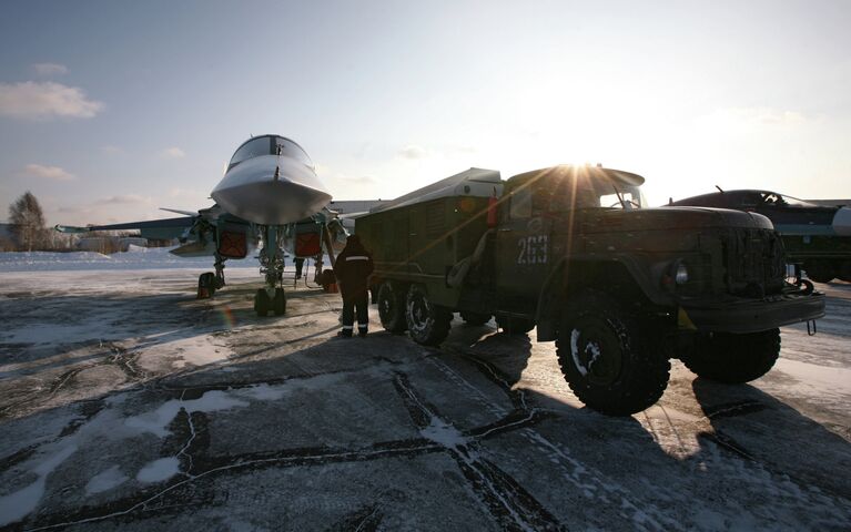 Подготовка самолетов Су-34 для передачи министерству обороны РФ