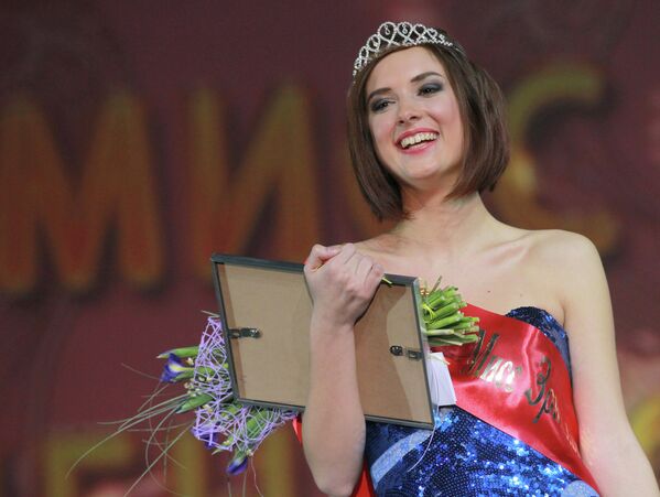 Победительница конкурса Мисс студенчество - 2013 студентка МЭСИ Екатерина Лазарева