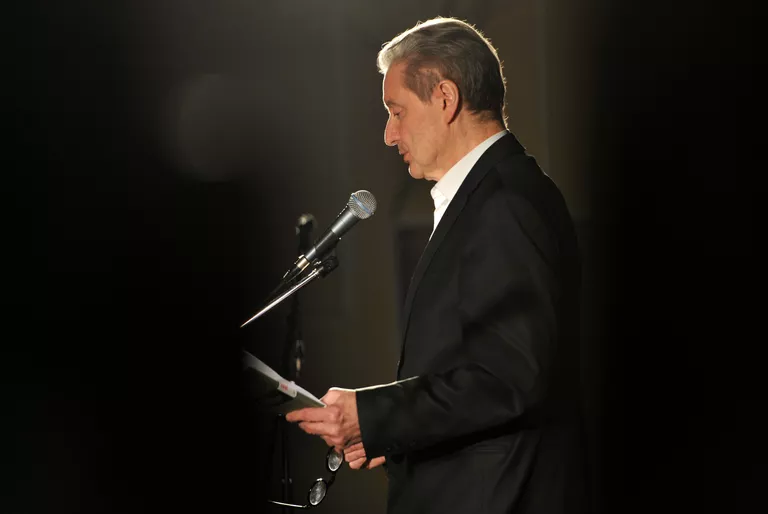 Вениамин Смехов: Высоцкий имел какую-то необъяснимую власть над залом... Вениамин Смехов: Высоцкий имел какую-то необъяснимую власть над залом...