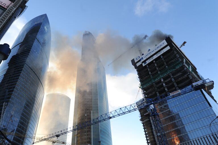 Пожар в строящейся башне комплекса Москва-Сити