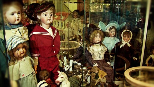 Тысячи лиц одной игрушки, или Музей уникальных кукол