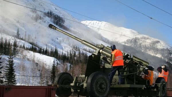 Железнодорожники на севере Бурятии начали обстрелы лавин