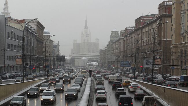 Автомобильные пробки в Москве, архивное фото