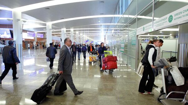 В аэропортах могут временно запретить встречи и проводы