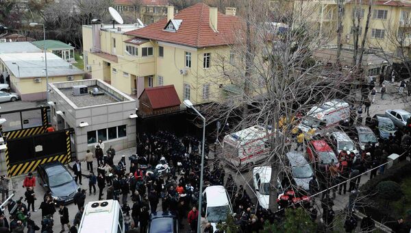 На месте взрыва рядом с посольством США в Анкаре