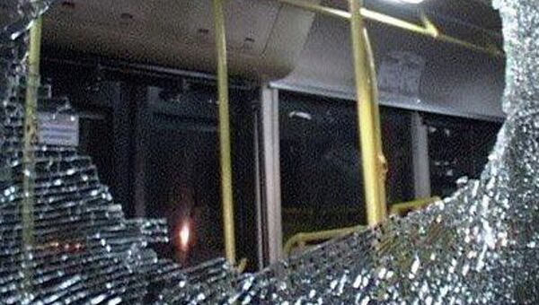 Вандалы в Костроме обстреляли из травматики городской автобус