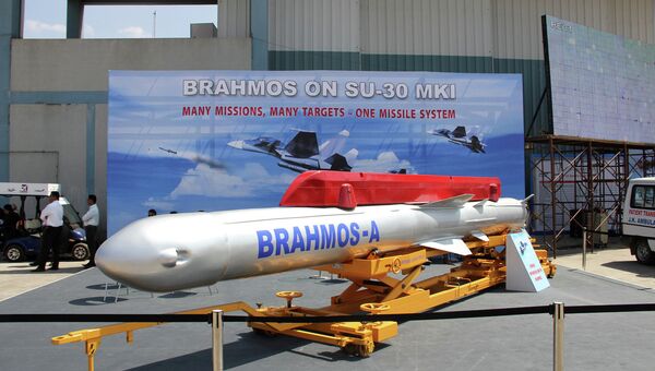 Крылатая сверхзвуковая ракета БраМос совместного российско-индийского производства. Архивное фото