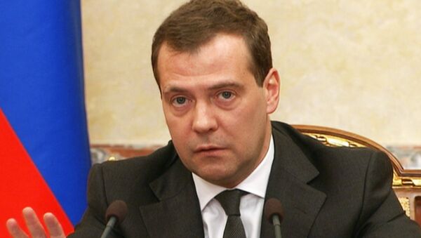 Медведев объяснил, почему переход на зимнее время нецелесообразен