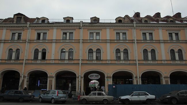 Торговый центр Апраксин двор в Санкт-Петербурге. Архивное фото