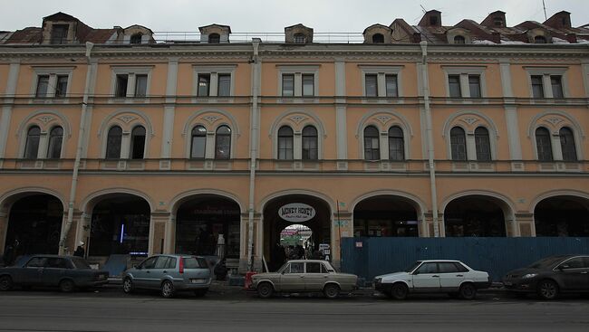 Торговый центр Апраксин двор в Санкт-Петербурге