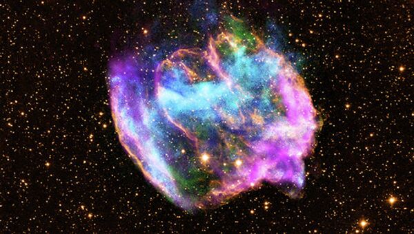 Сверхновая W49B в созвездии Орла, удаленная от нас на расстояние в 26 тысяч световых лет