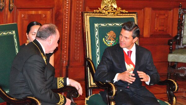 Президент Мексики с послом РФ Эдуардом Малаяном