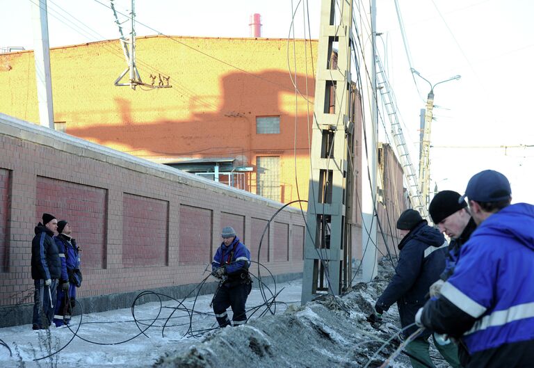 Последствия падения метеорита на Урале Последствия падения метеорита на Урале