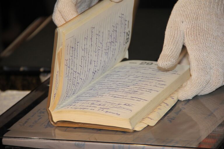 Архив Тарковского, выкупленный на аукционе, передан в музей в Юрьевце