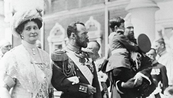 Царская семья в Кремле. Архивное фото