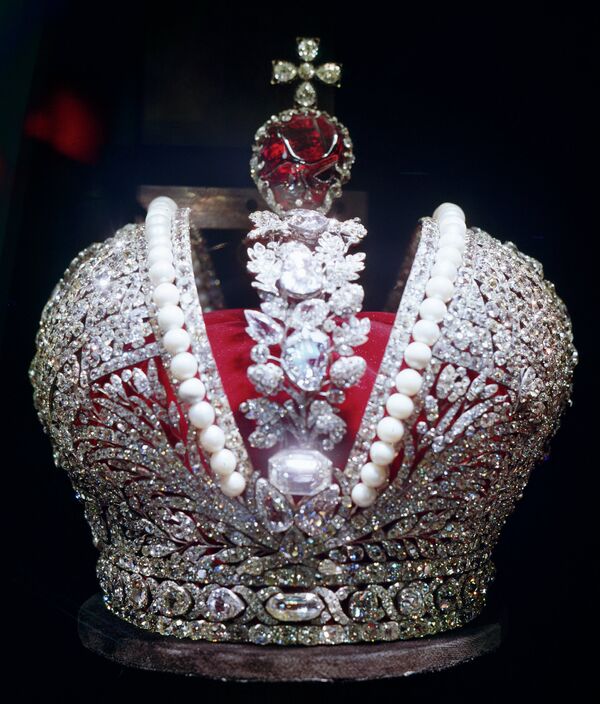Большая императорская корона, изготовленная к коронации Екатерины II