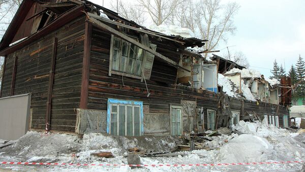 Обрушение кровли дома в Новосибирске