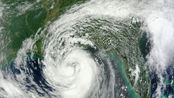 Тропический шторм из космоса. Архивное фото