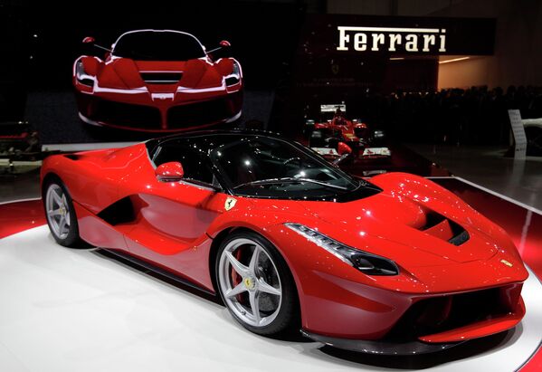 La Ferrari hybrid на автосалоне в Женеве