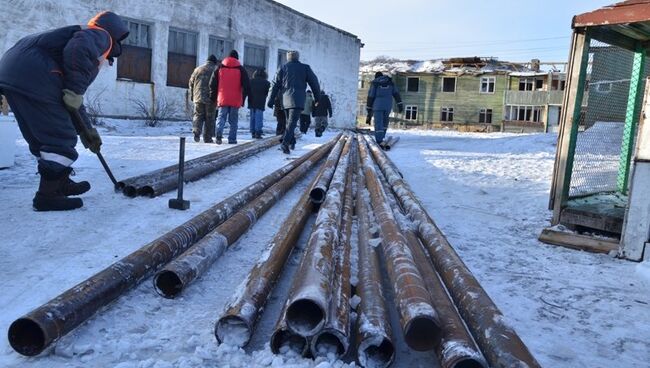 Самолет с оборудованием прибыл в камчатское село Тиличики