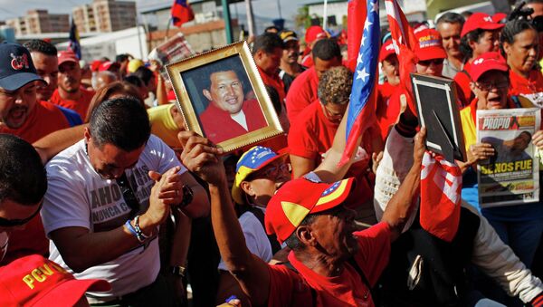 Траурный кортеж с телом умершего президента Венесуэлы Уго Чавеса