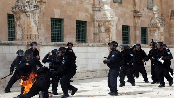 Полиция Израиля разгоняет демонстрацию в Иерусалиме