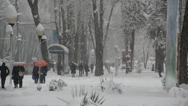 Снежная буря в Таджикистане