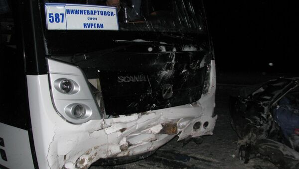 Четыре человека погибли в ДТП с автобусом в Тюменской области