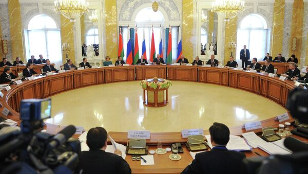 Заседание ВГС Союзного государства Белоруссии и России. Архивное фото