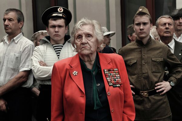Фото Владимира Вяткина из серии Поколения Москвы в лицах (2010-2012)