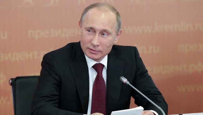Президент РФ Владимир Путин на заседании Совета при президенте РФ по развитию физической культуры и спорта
