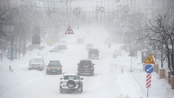Снегопад на Украине. Архивное фото