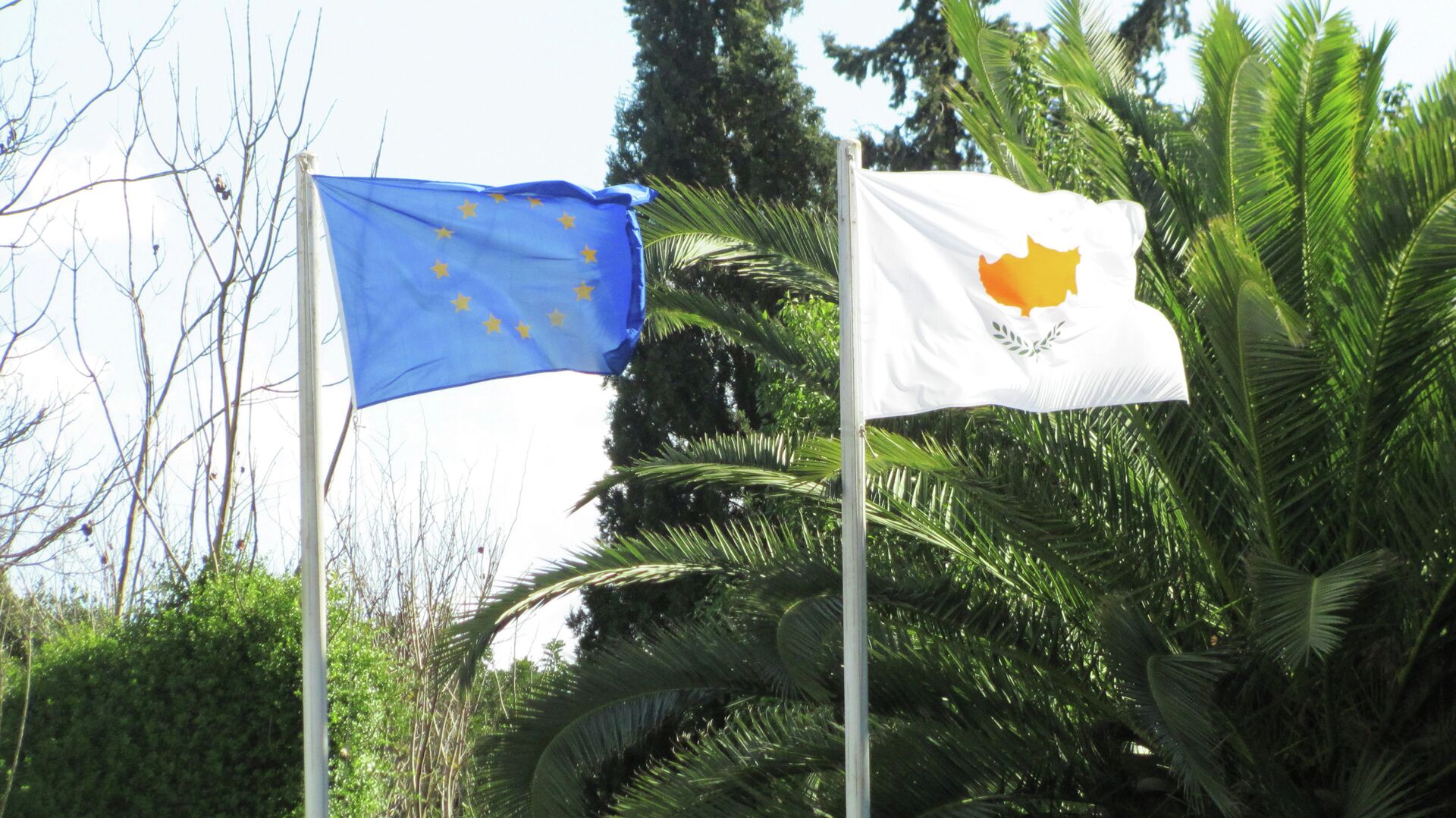 Флаги Кипра и Европейского союза - РИА Новости, 1920, 22.09.2022