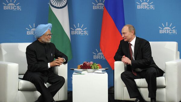 Президент России Владимир Путин и премьер-министр Индии Манмохан Сингх
