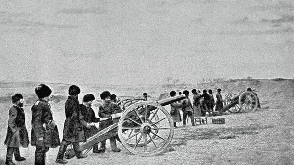 Артиллерия ведет огонь во время боя у деревни Хаумахулинцзе. Русско - японская война 1904 - 1905 г. г.