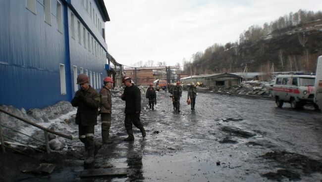 Горнорабочие шахты Алардинская выведены на поверхность