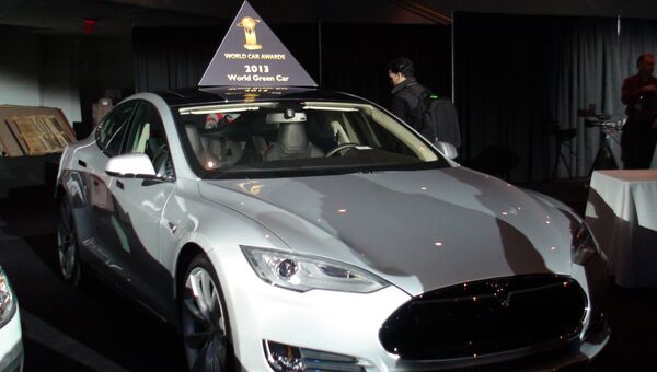 Автомобиль Tesla на международном автосалоне в Нью-Йорке. Архивное фото