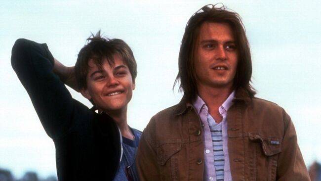 Кадр из фильма Что гложет Гилберта Грейпа? Кадр из фильма Что гложет Гилберта Грейпа?