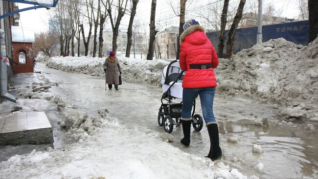 Гололед и лужи в Новосибирске