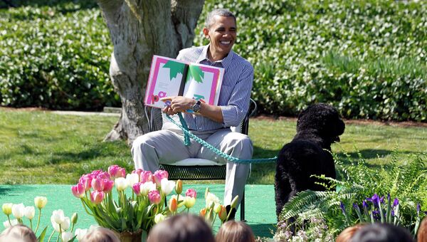 Обама читает детям книгу Чика-Чика Бум-Бум