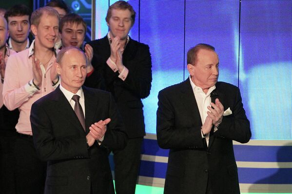 Президент В.Путин на открытии штаб-квартиры Планеты КВН