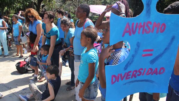 На Кубе отметили День распространения информации о проблеме аутизма
