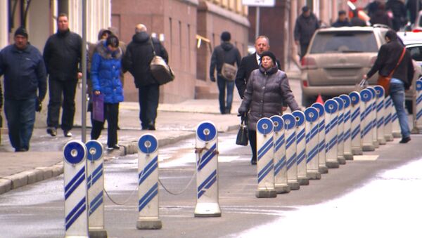 Нелегальные парковки на дорогах Москвы – чьи они и кто в ответе