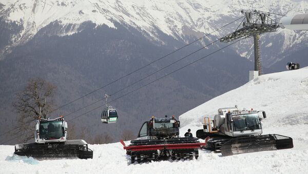 Консервация снега на склонах Роза Хутор к Олимпиаде в Сочи