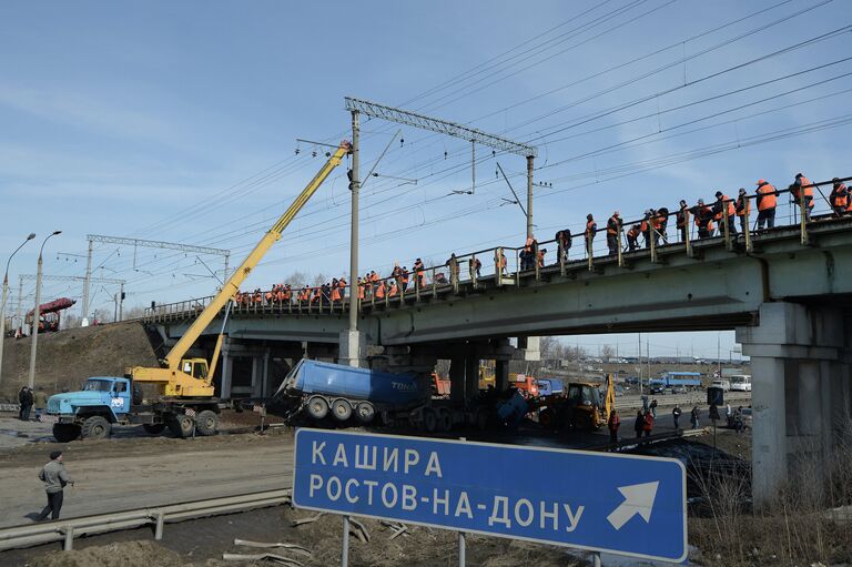 Ликвидация последствий ДТП на Каширском шоссе в Подмосковье