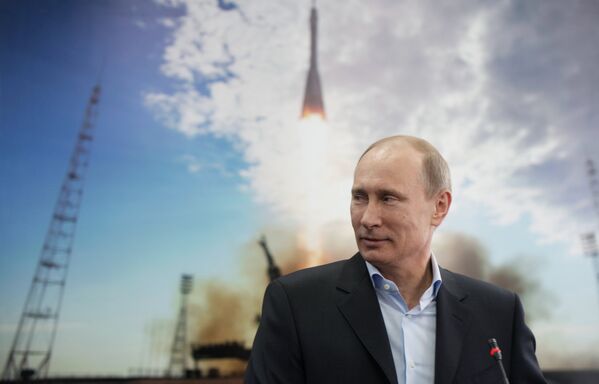 Президент РФ Владимир Путин в День космонавтики